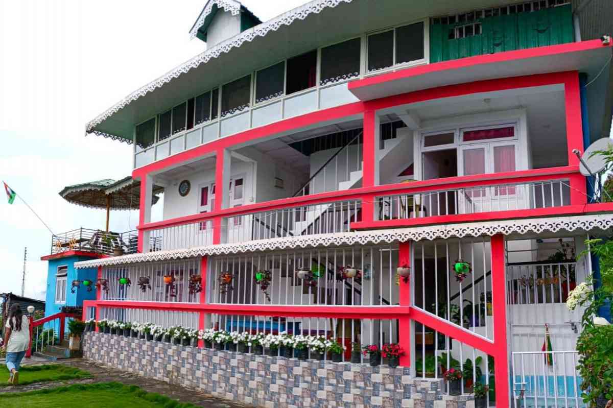 Attic Homestay - Rongli