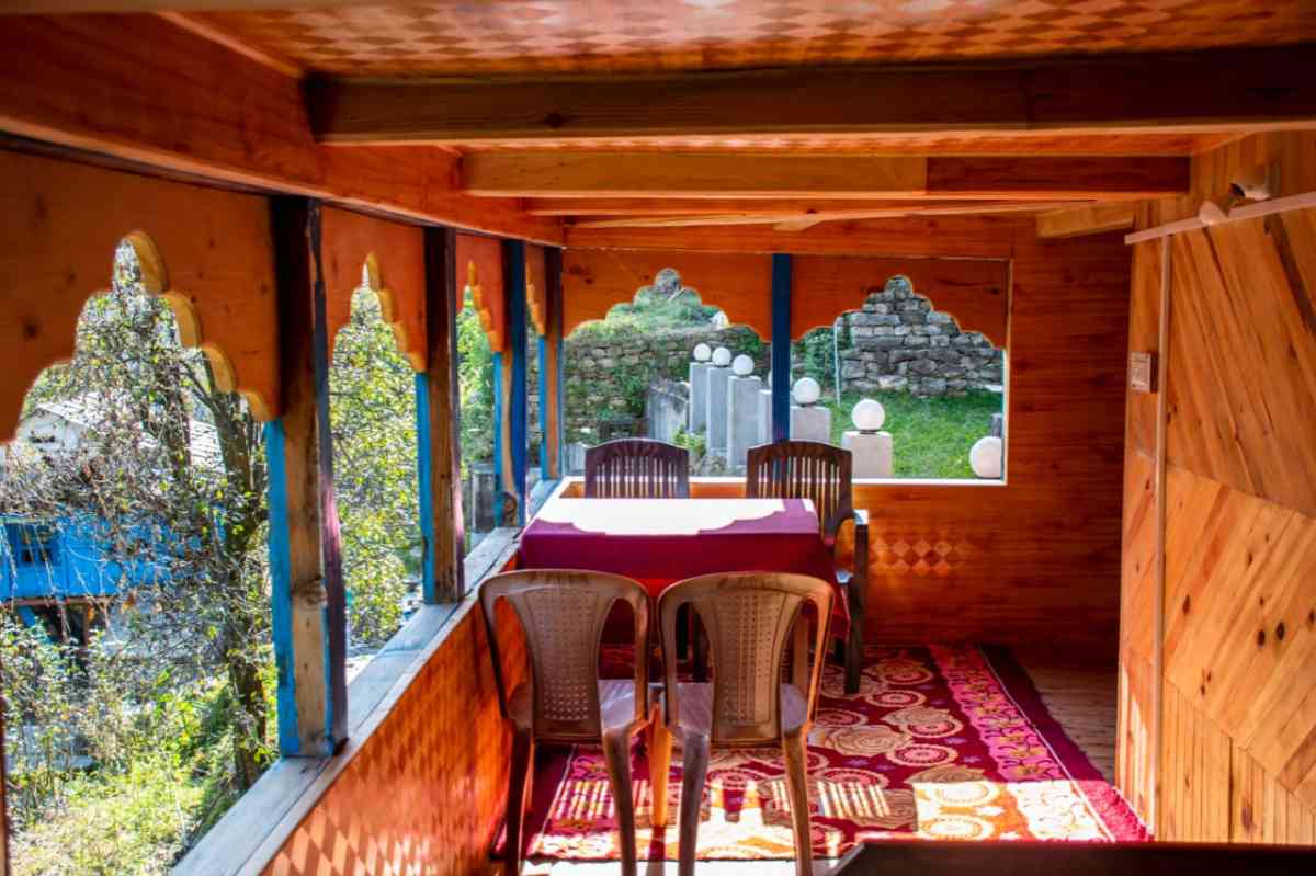 Tirthan Riverview Homestay - Kullu