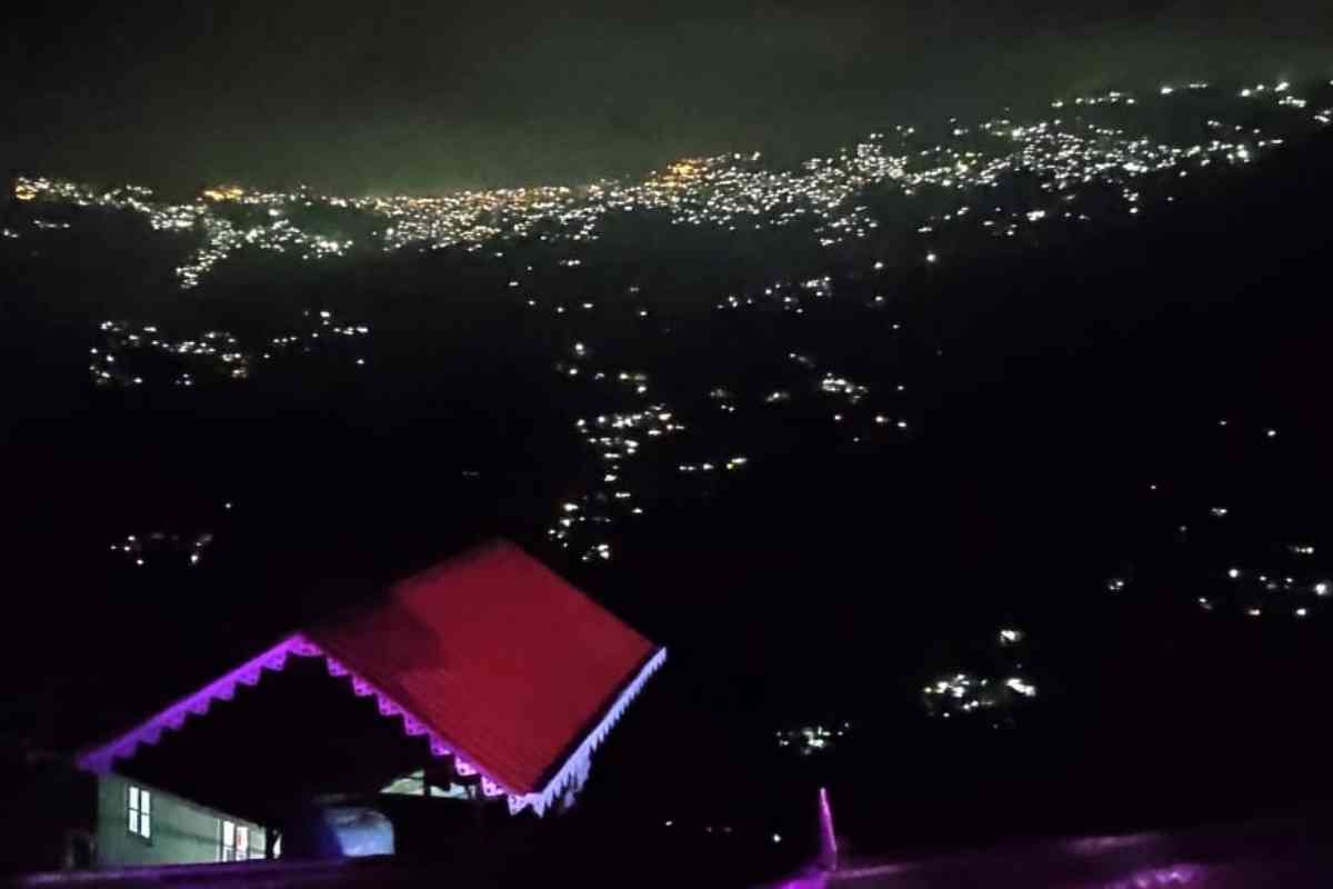 Moktan Homestay - Risheehat